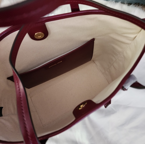 New nwt beauitful RARE HTF leather croc tote bag handbag michael kors - Picture 2 of 3